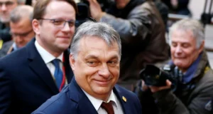 Декілька сенаторів закликають Білий дім ввести санкції проти Угорщини